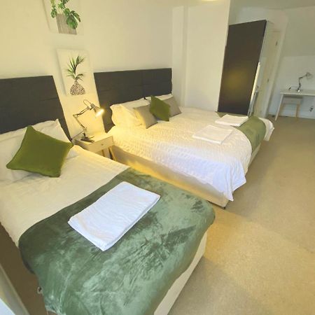 Walsall Group Accommodation Dış mekan fotoğraf