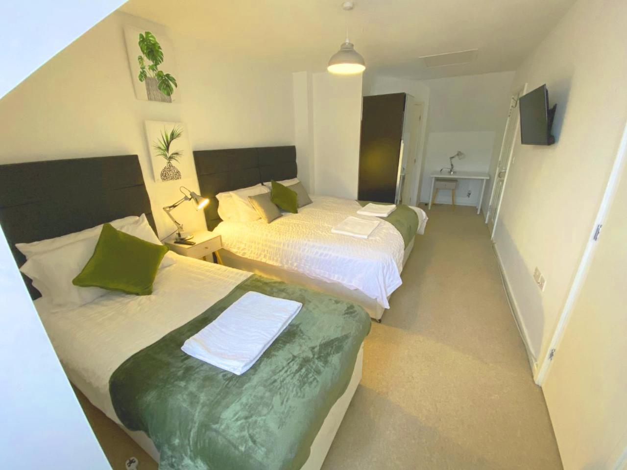 Walsall Group Accommodation Dış mekan fotoğraf