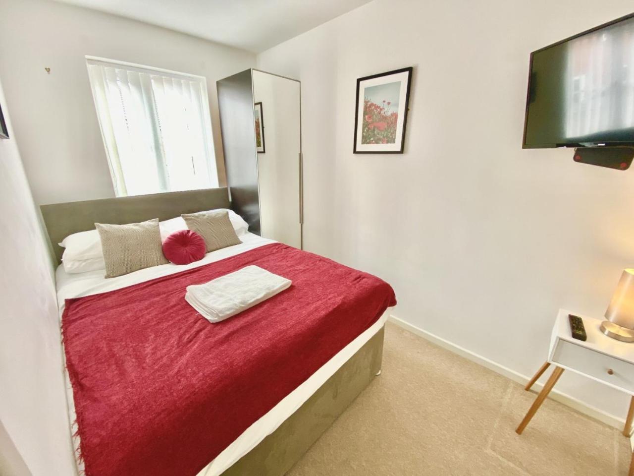 Walsall Group Accommodation Dış mekan fotoğraf