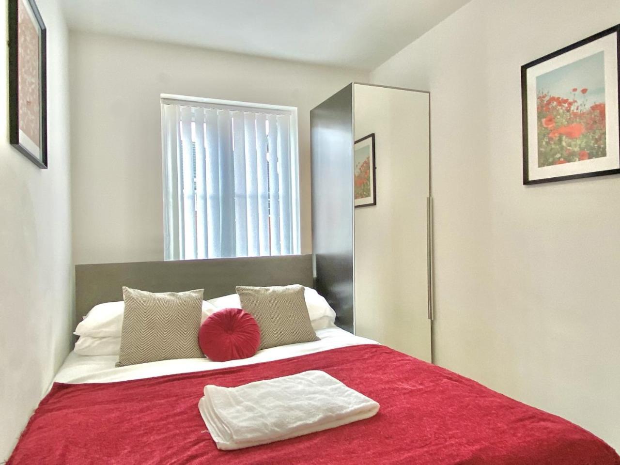Walsall Group Accommodation Dış mekan fotoğraf