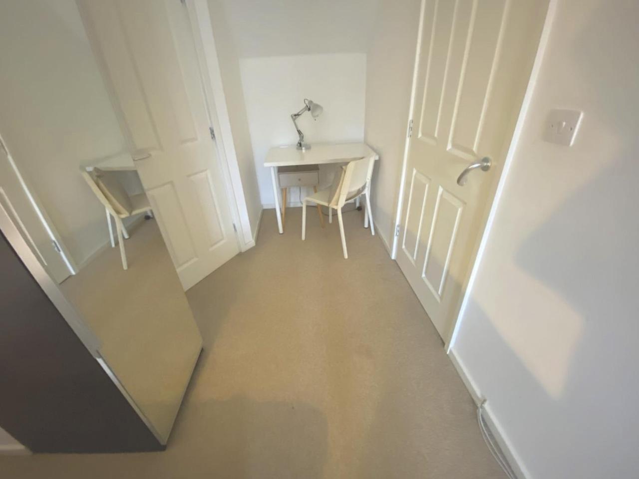 Walsall Group Accommodation Dış mekan fotoğraf