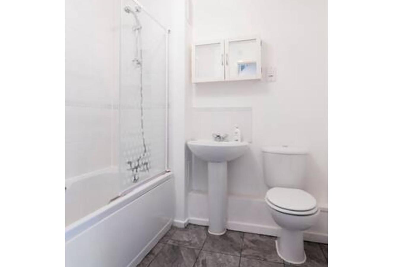 Walsall Group Accommodation Dış mekan fotoğraf